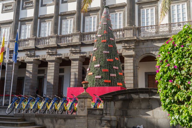 Sítycleta lanza un mensaje de ilusión de la mano del Teléfono de la Esperanza en esta Navidad