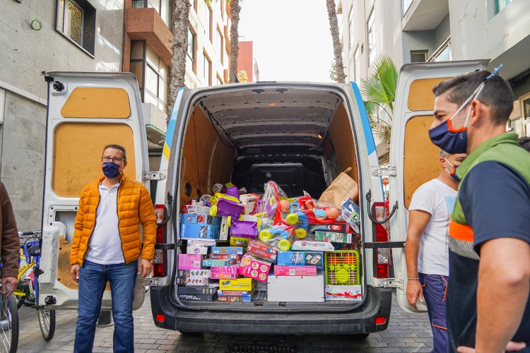 SAGULPA se suma a la recogida solidaria de juguetes de Casa de Galicia