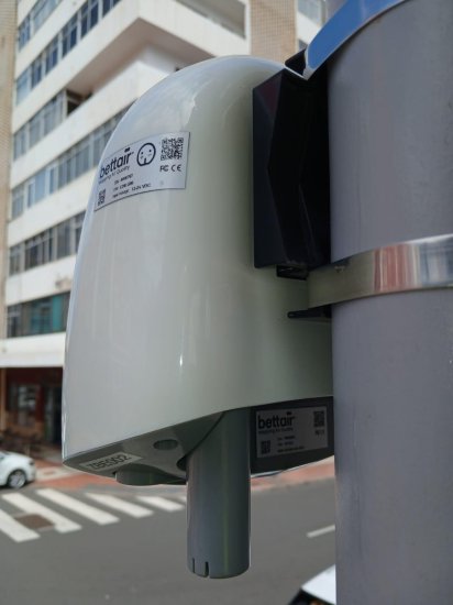 Las Palmas de Gran Canaria avanza en la Zona de Bajas Emisiones con la incorporación de sensores inteligentes  para medir la calidad del aire y el ruido en tiempo real